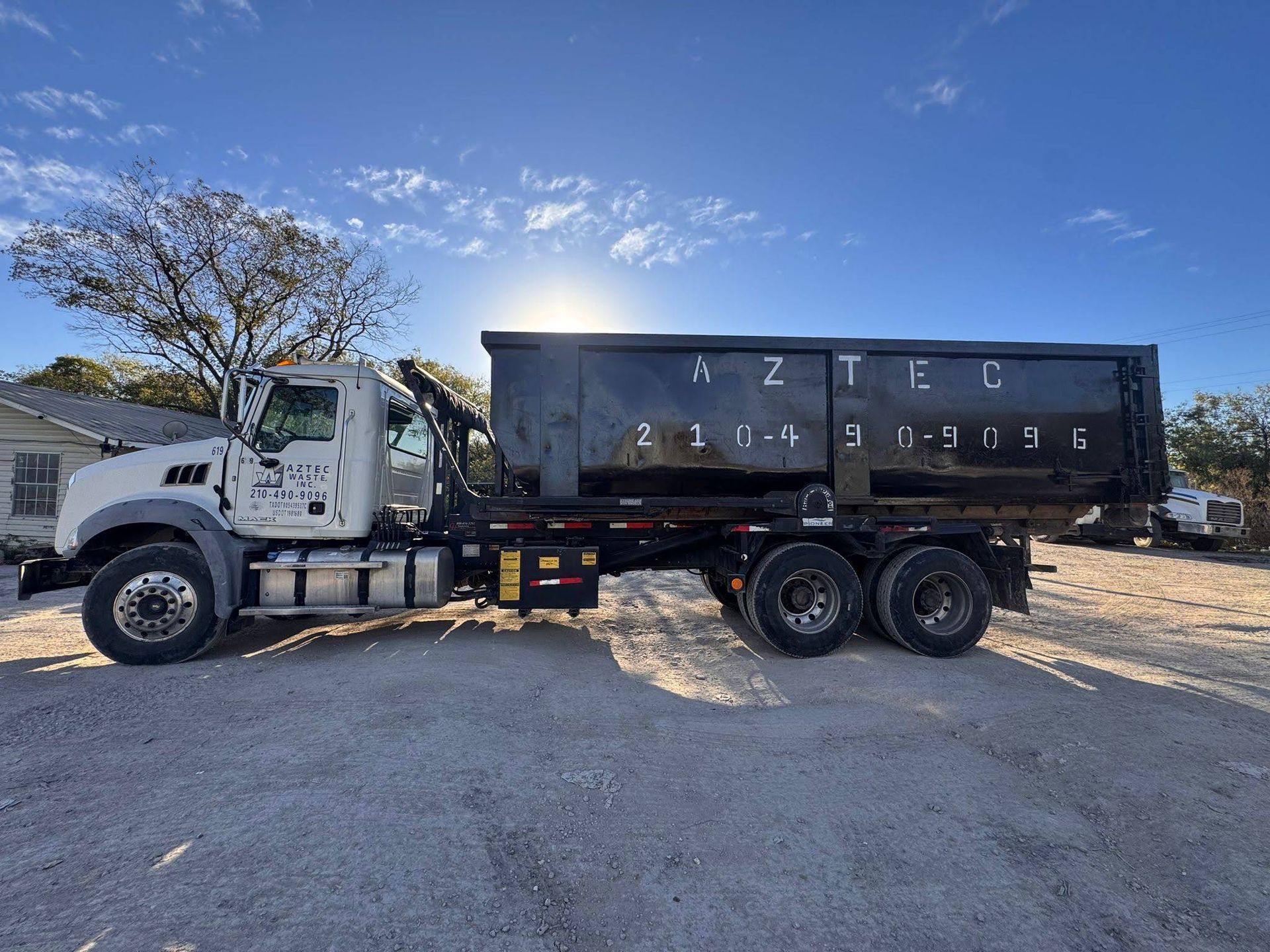 Gua-Tex Valet Trash Service gallery photo